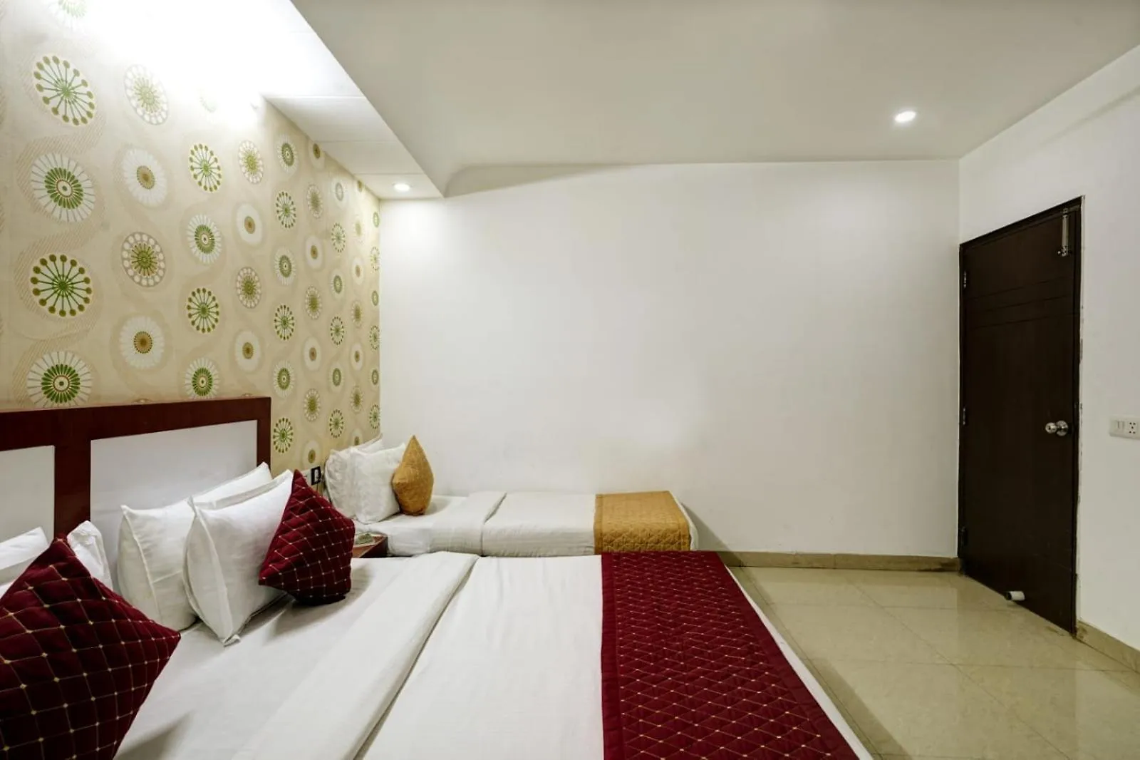 ****  Hotel Aerotech Near Delhi Airport New Delhi India