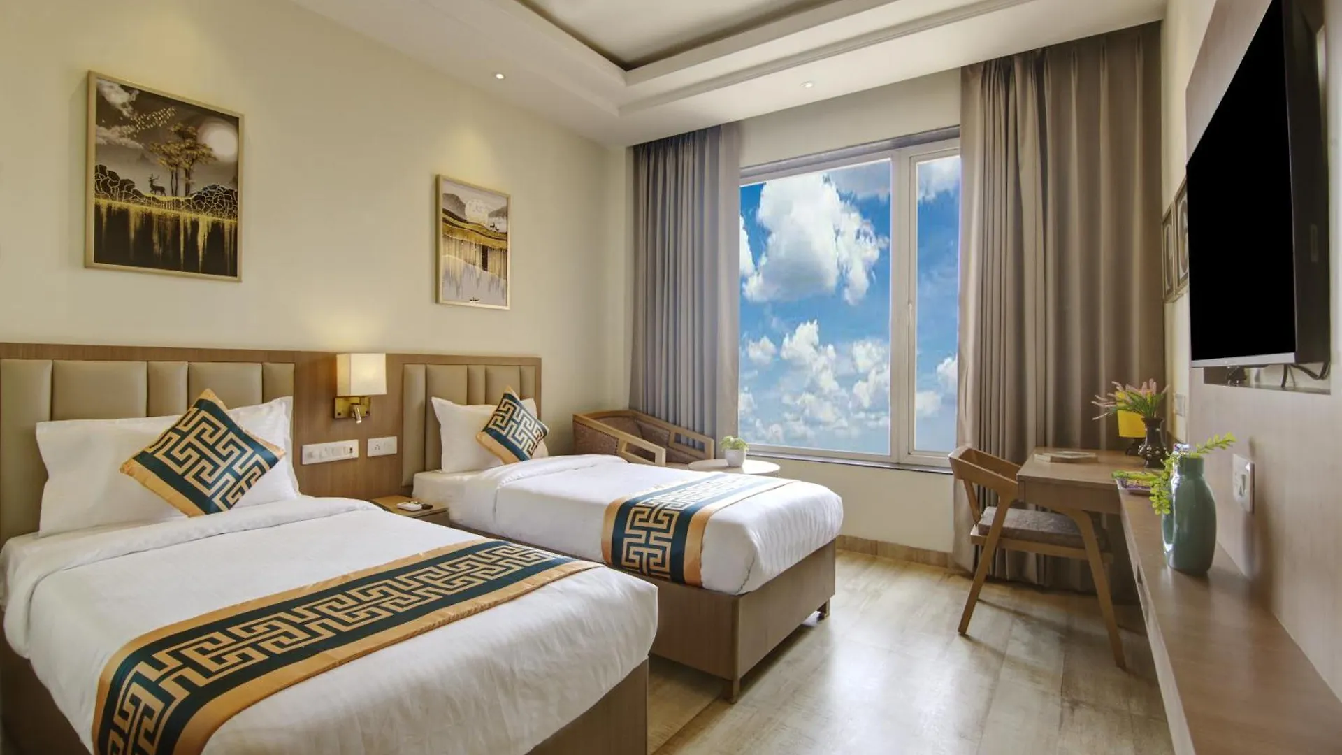 Hotel Aerotech Near Delhi Airport New Delhi