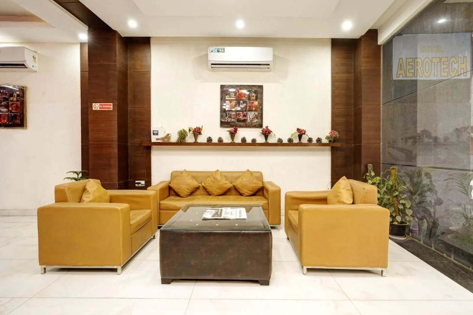 Hotel Aerotech Near Delhi Airport New Delhi