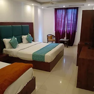 Hotel The Tark Near Igi Airport Delhi, New Delhi